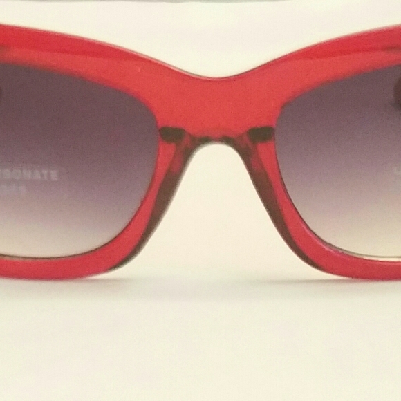 Sunglasses, Radiant in Red, UV, Poly - Picture 2 of 4